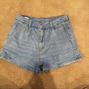 american eagle mom shorts. size 6